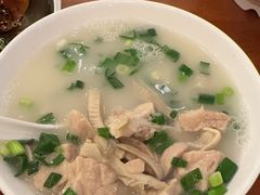 -三两春肚肺汤(崂山路店)