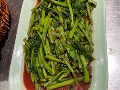 -潮界(LU·ONE凯德晶萃广场店)