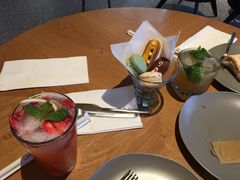 -星巴克臻选(上海合生汇1F店)