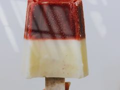 杨梅奶冰-盒马鲜生(红莲店)