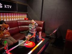 -欢乐驿站量贩式KTV(西丽店)