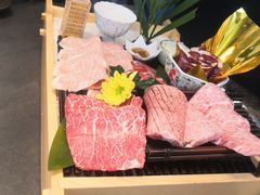 -铭牛烧肉·和牛海鲜自助(高新月牙湖店)