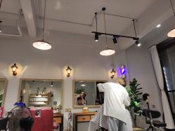 -摩力美发·烫·染·设计专业店