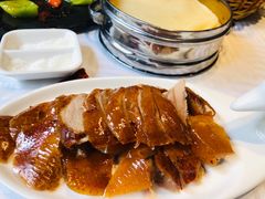 -湖庭壹品鸭王·传统北京烤鸭·别墅私房菜·庭院宵夜(江宁店)