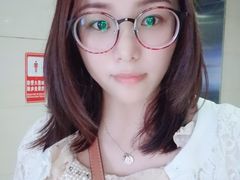 -提一眼镜·蔡司·依视路(小寨店)