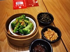 -煲仔皇腊味煲仔饭(经四万达店)