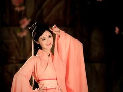 -九月鹰飞汉服摄影工作室