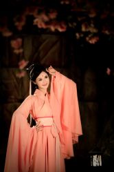 -九月鹰飞汉服摄影工作室