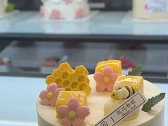 -花花卷卷·鲜食蛋糕(泉屋店)