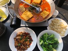 -几个木匠匠人厨房