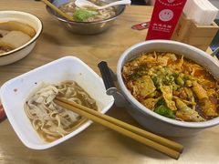 -丽丽三鲜螺蛳粉(田林路店)