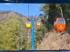 -浙东第一尖雪山欢乐谷
