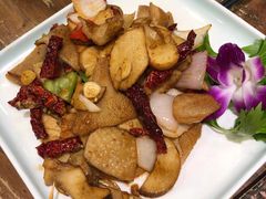 洋葱炒羊肚-清真·玛丽亚新疆菜主题餐厅(浙江中路店)