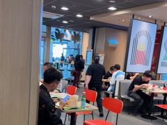 -麦当劳(轻轨曹杨路店)