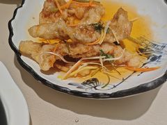 -老码头黑皮肘子锅包肉(赣水路店)
