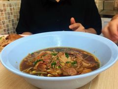 猪脚米粉冬阴汤-马里奥明星猪脚饭