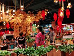 -老滇山寨•云南特色菜•地方菜•民族风情歌舞表演(金碧店)