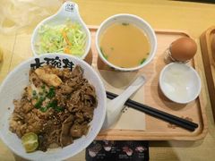 -熊吞·大碗丼烧肉饭(济宁万达广场店)