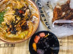 -螺丰汇柳州螺蛳粉(苹果园地铁站F口店)