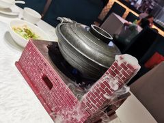 松茸闷牛腩-山顶顶概念四川菜(黄埔大道店)