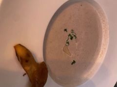 野生牛肝菌蘑菇汤佐黑松露油-马克西姆餐厅(崇文门店)