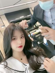 -HAIR CORNER