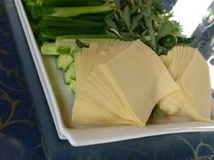 蘸酱菜-湿地人家坑烤