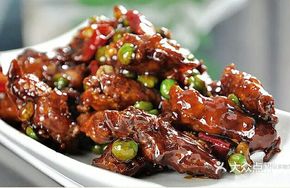 Braised Pork Ribs with Green Peas