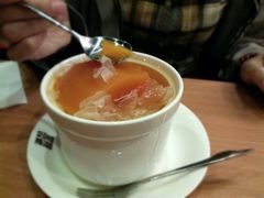 南北杏雪儿炖木瓜-满记甜品(日月光二店)