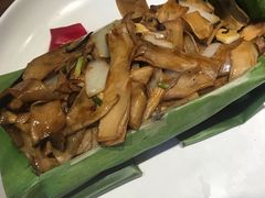 包烤丛林蘑菇乐-雀舞云南菜(乐客城店)