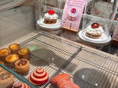-VERIE BAKEHOUSE