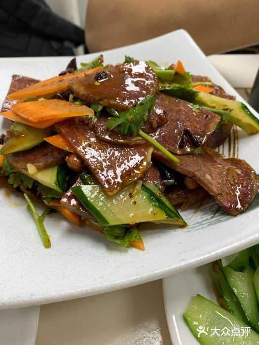 福园东北菜饺子铁锅炖图片