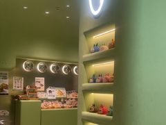 -日禾日尝鲜活面包(武商Mall店)