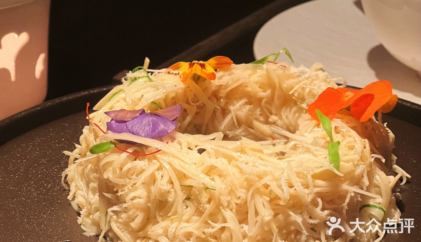 东方美食遇见西式雅致