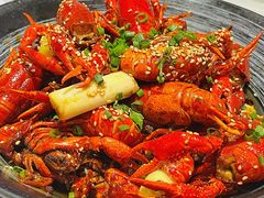 -肥肥虾庄·金牌油焖大虾(首义路店)