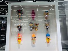 -泡泡玛特POPMART(侨福芳草地店)