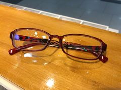 -MiRi眼镜连锁·蔡司·尼康控优点合作店(莘庄店)