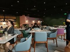 大堂-半山腰·云南菜(侨福芳草地店)