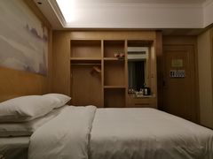 -维也纳酒店(重庆西站巴国城店)