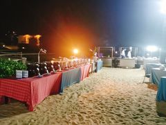-亚龙湾希尔顿自助餐厅·海鲜·烧烤·沙滩BBQ·现场乐队