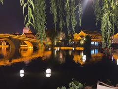 -湖光月色临湖音乐餐厅(台儿庄古城店)