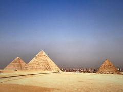 -吉萨金字塔群
