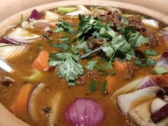 -龙巢盱眙龙虾·牛蛙·烧烤宵夜(八卦岭店)