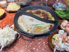 -赵美丽·重庆社区火锅·直营店(火车东站·中豪国际店)