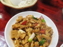 -芦茨金富饭庄·25年老字号·专做稻草鸡