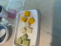 -左庭右院鲜牛肉火锅(浦江欢乐颂店)