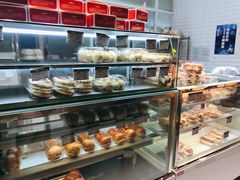 面包甜点陈列柜-白玉兰食品(甜云店)