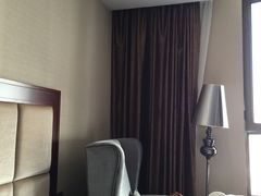 -锦龙国际酒店(天津奥体中心华苑地铁站店)