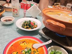 -侬佳蒸菜馆(听潮店)
