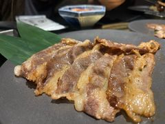 -山川小町·极番烧肉(新地假日广场店)